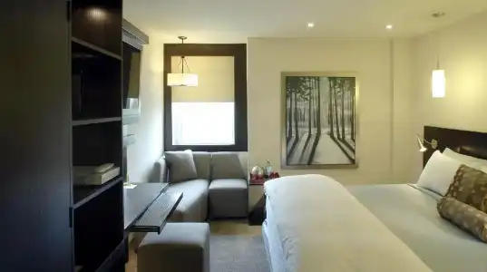 The Shaw Club - 14