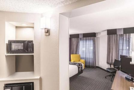 La Quinta Inn & Suites Flagstaff - 32