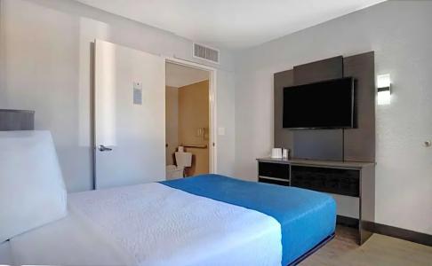 Motel 6 Bakersfield, CA - South - 36