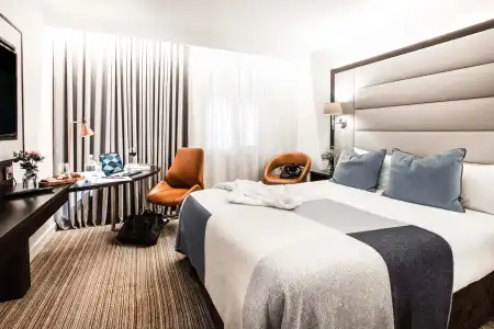 The Address Connolly - 3