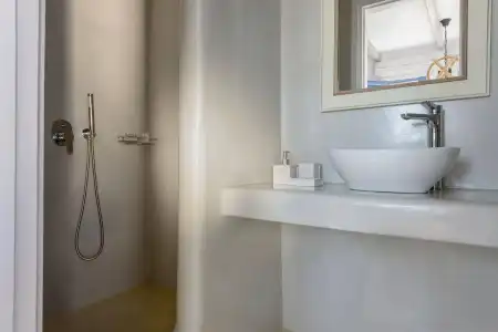 Kamares Apartments - 7
