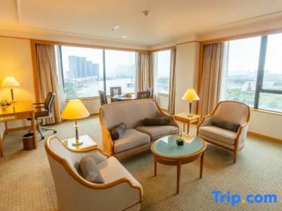Renaissance Riverside Saigon - 139