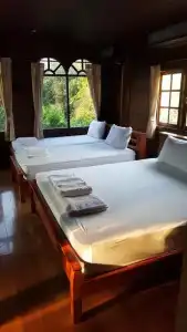 Ruean Mai Chai Khlong - 23