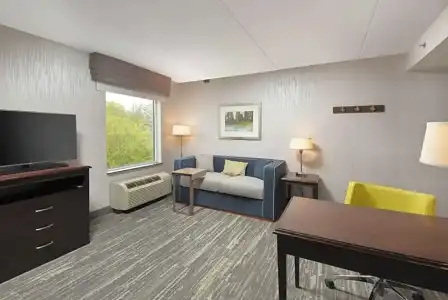 Hampton Inn & Suites Barrie - 43