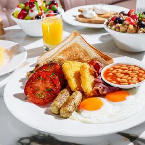 Premier Inn Dubai Barsha Heights - 36