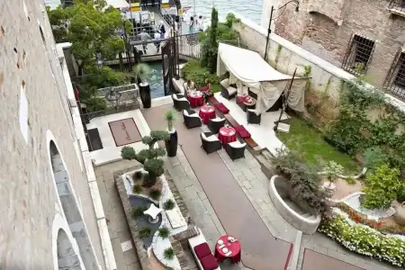 Pesaro Palace - 13