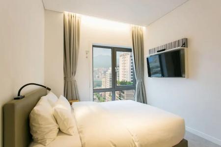H Avenue Idae Shinchon - 50