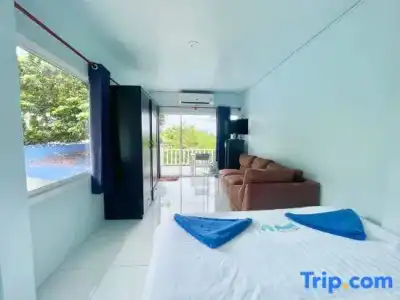 Naiharn On The Rock Resort - 14