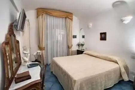 Bussola di Hermes - 4