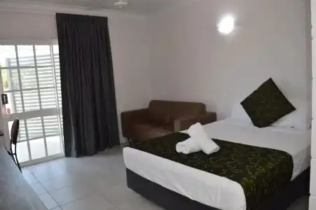 Monte Carlo Motor Inn - 76