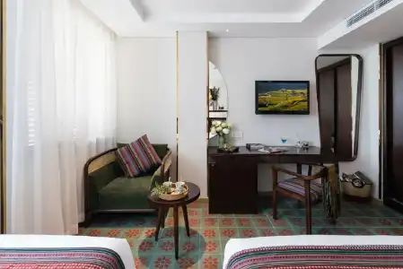 Au Lac Legend - 6