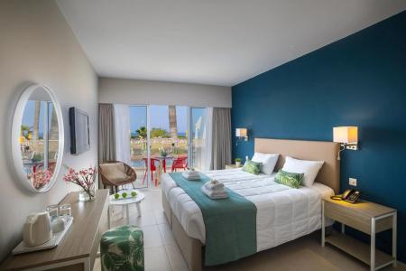 Leonardo Laura Beach & Splash Resort - 3