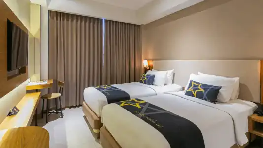 Yellow Star Ambarukmo - 55