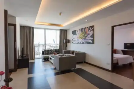 J Pattaya - 112