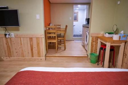Seoul Station R Guesthouse - 108