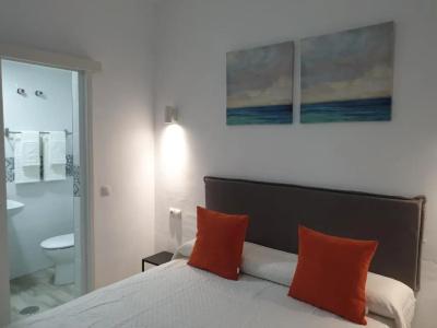 Micaela Charming Hostal - 19