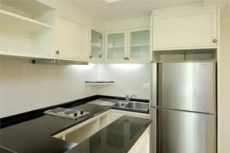Sabai Sathorn - 112