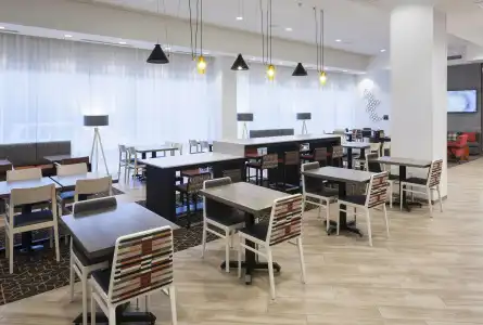 Hampton Inn & Suites Phoenix Downtown - 18