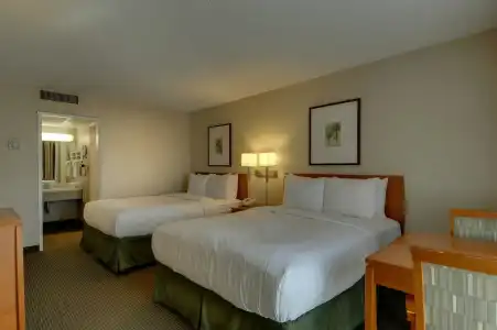 Vagabond Inn Glendale - 25