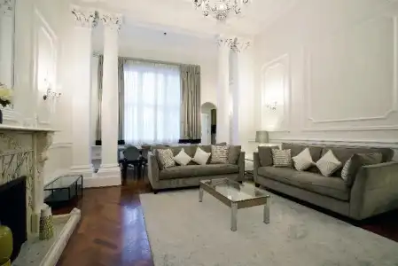 Queensgate Court - 59