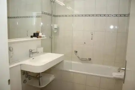 Grichting & Serviced Apartments - 9