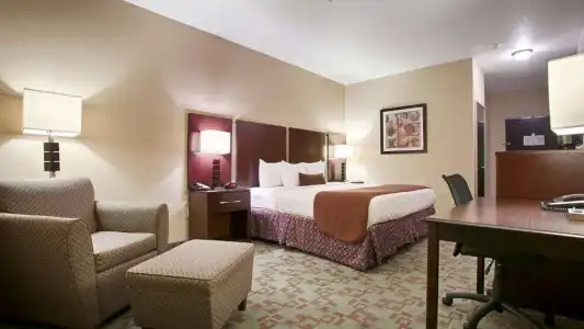 Best Western Plus Eastgate Inn & Suites - 42