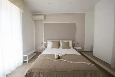 B&B Chérie - Centro di Salerno - 5