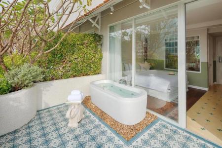Au Lac Charner - 21