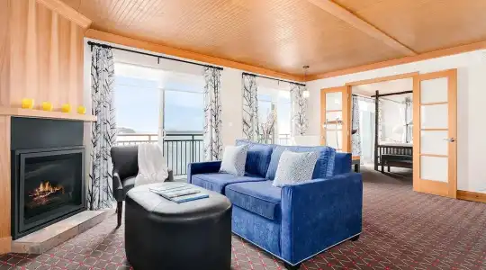 The Edgewater - 208