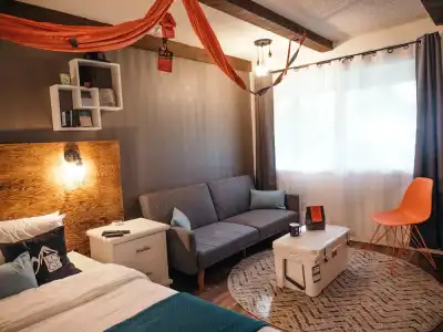 LOGE Bend - 56