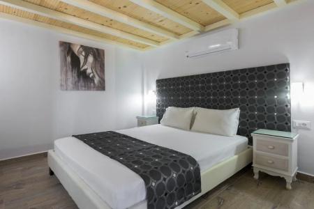 Vlycha Beach Studios & Apartments - 57