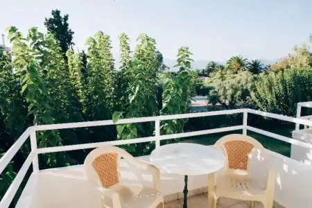 Tzaki - 52