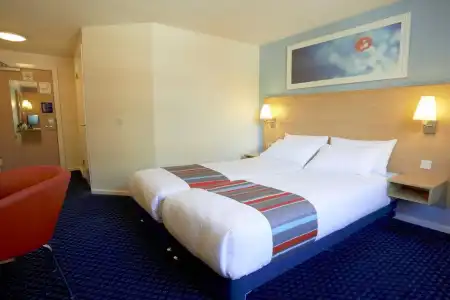Travelodge London Park Royal - 5