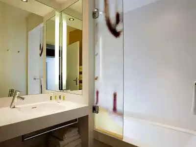 Mercure Avignon Centre Palais des Papes - 55