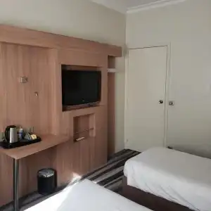 Kyriad - Tours Centre - 34