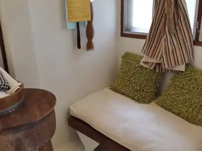 Baan Rare Guesthouse - 1