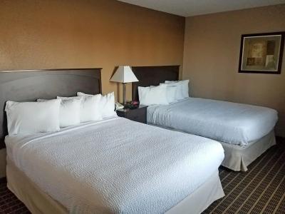 Americas Best Value Inn and Suites Bismarck - 3