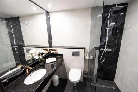 PLAZA Premium - 56
