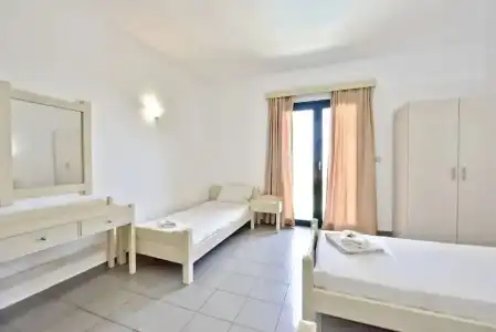 Milos Studios - 30