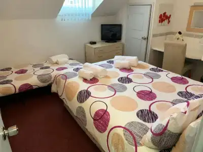 Austins Guest House - 30
