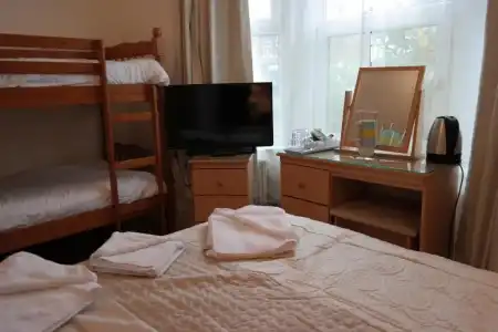 Acorn Guest House - 52