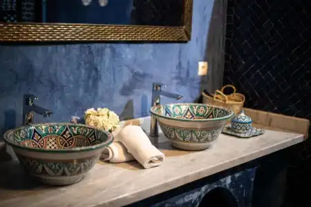 Riad Mur Akush - 12