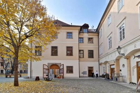 Old Town Boutique Apartments - 42