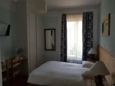 De Geneve - 33