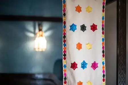 Riad Mur Akush - 24