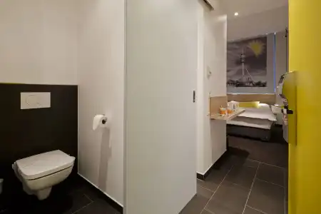 B&B München-Olympiapark - 8
