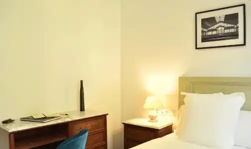 Hostal Girona - 71