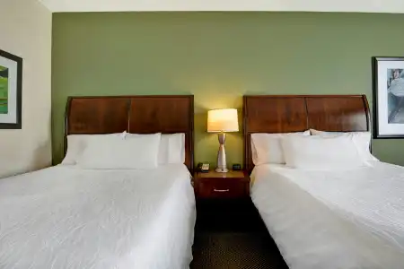 Hilton Garden Inn Green Bay - 30