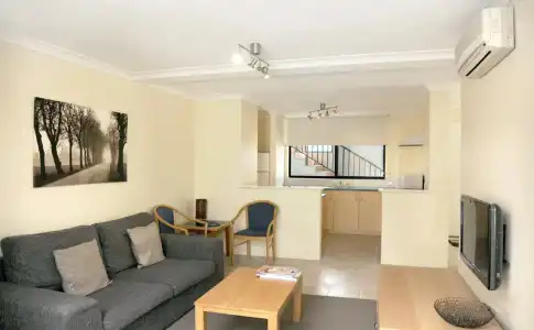 Lodestar Waterside Apartments - 10
