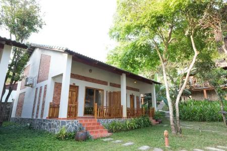 Ancarine Beach Resort - 80